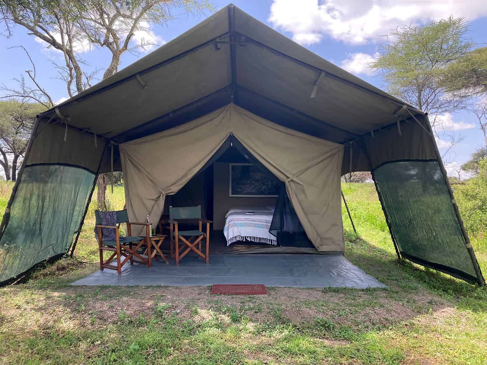 A guest tent at Njozi Camp on the Makao Plains, Ndutu